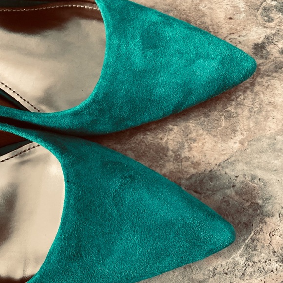 Coach ZOEE Q1577 emerald Green Suede Heels - Picture 2 of 12